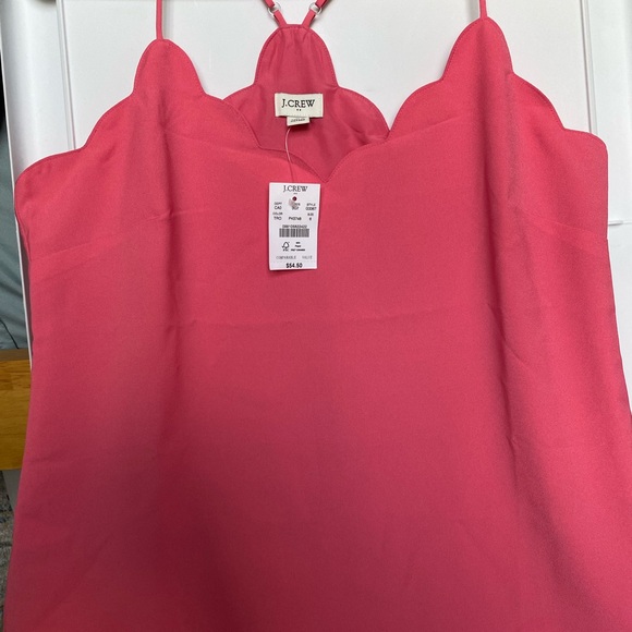 Scalloped Crepe Cami - Picture 3 of 4